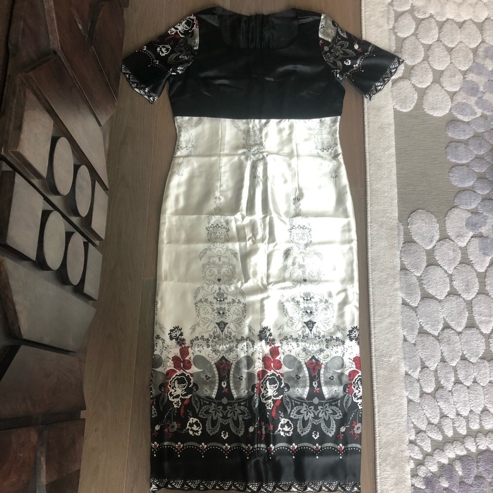 NEW 100% silk short sleeve floral mini dress size medium black white